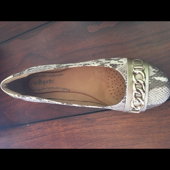 Flats - Picture 4 of 8